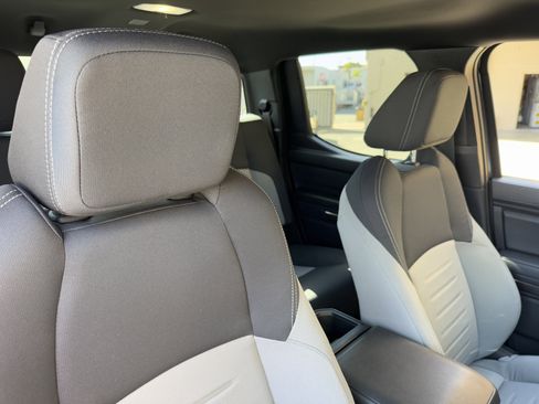 New 2025 Toyota Tacoma TRD Off-Road image 3