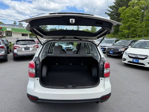 Used 2016 Subaru Forester 2.5i AWD/4WD image 12