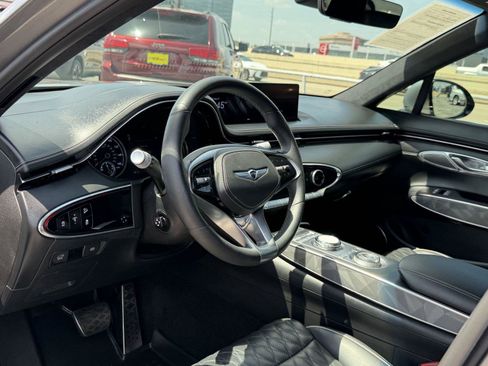 Used 2022 Genesis GV70 3.5T Sport w/ Sport Advanced Package AWD/4WD image 16