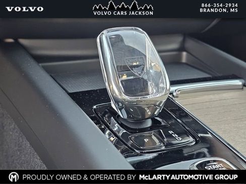 New 2026 Volvo XC60 B5 Plus w/ Protection Package Premier AWD/4WD image 19