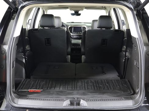 Used 2021 GMC Acadia Denali w/ Denali Technology Package image 24