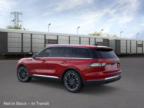 New 2026 Lincoln Aviator Reserve image 4
