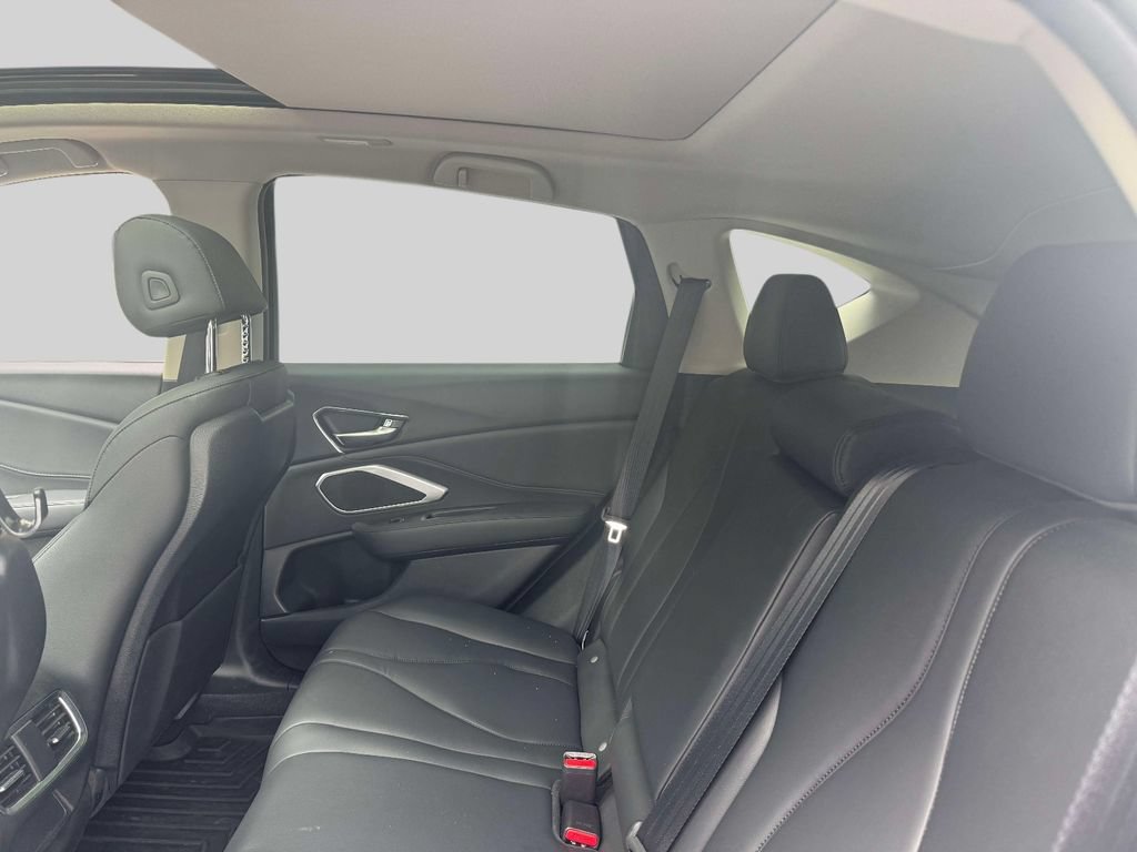 Used 2024 Acura RDX SH-AWD image 11
