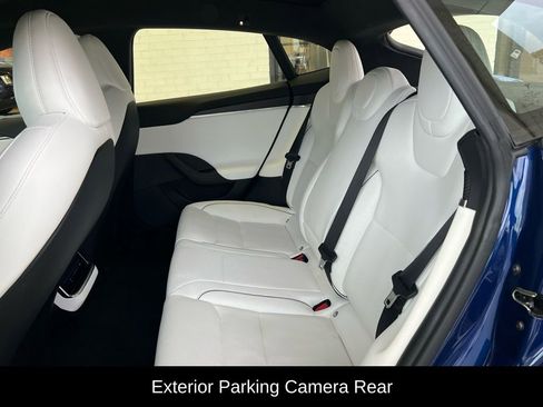 Used 2021 Tesla Model S Plaid image 9