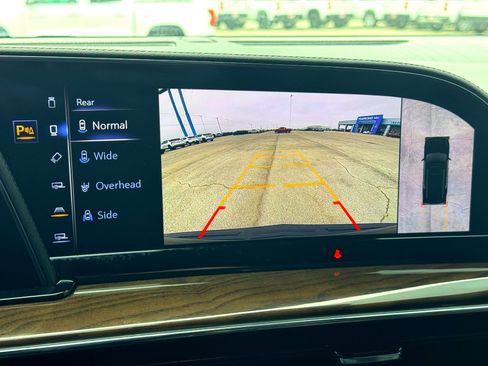 Used 2024 Cadillac Escalade ESV Sport Platinum w/ LPO, ONYX Package image 40