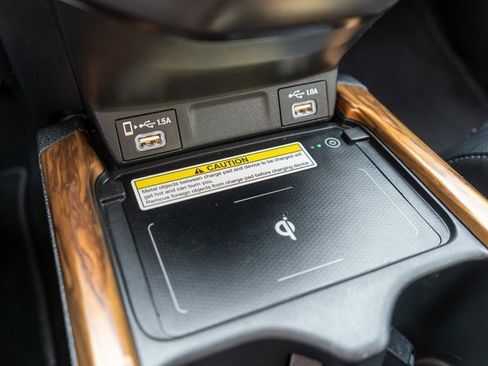 Used 2020 Honda CR-V Touring image 33