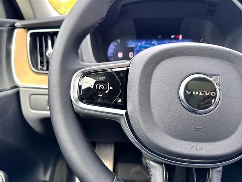 New 2026 Volvo XC60 B5 Core w/ Climate Package AWD/4WD image 17