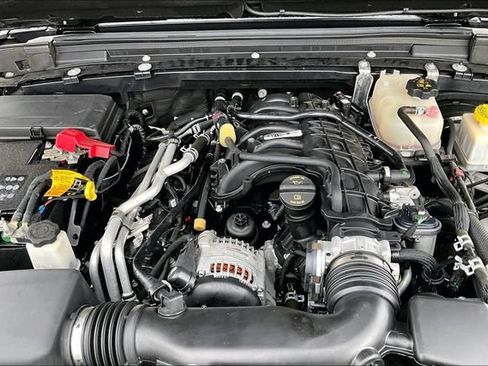 Used 2023 Jeep Gladiator Overland w/ Popular Equipment Package AWD/4WD image 32