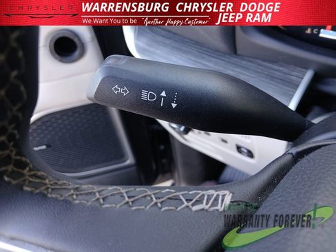 Used 2024 Jeep Wagoneer L Series II w/ Flexible Seating Group AWD/4WD image 20