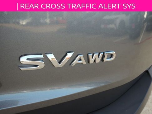 Used 2021 Nissan Rogue SV image 15