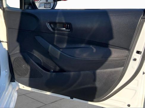 Used 2025 Toyota Corolla LE FWD image 22