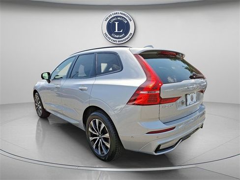 Certified 2025 Volvo XC60 B5 Plus image 4