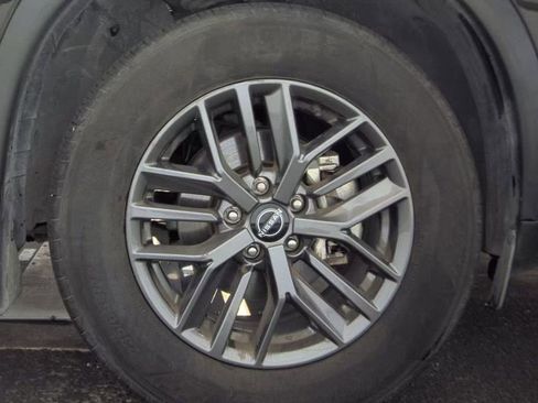 Used 2023 Nissan Rogue S FWD image 11