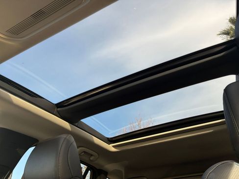 Used 2025 MAZDA CX-50 2.5 Hybrid w/ Premium Plus Pkg image 31