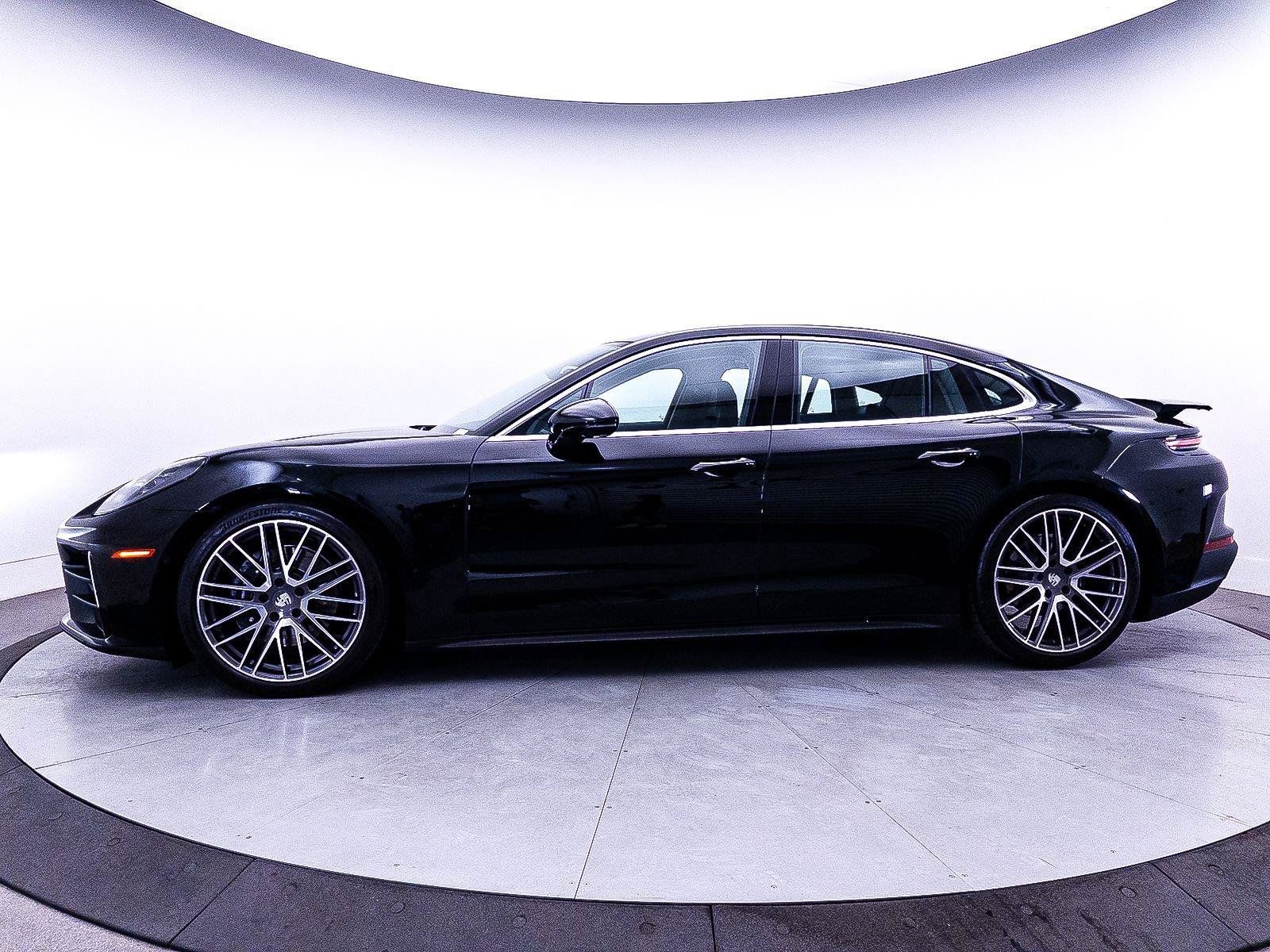 Used 2024 Porsche Panamera 4 w/ Premium Package AWD/4WD image 49