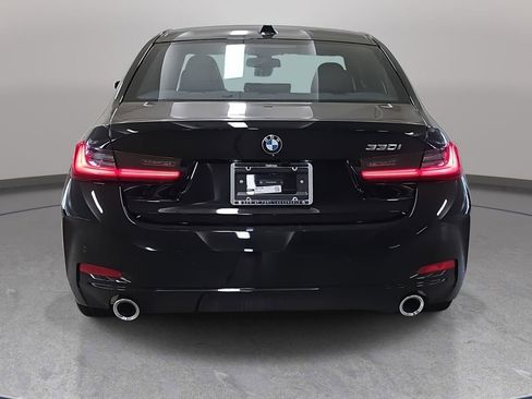 Used 2025 BMW 330i Sedan w/ M Sport Package image 8