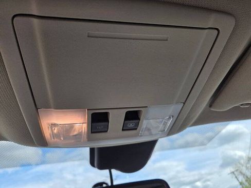 Used 2015 Lincoln MKX AWD w/ Equipment Group 101A image 37