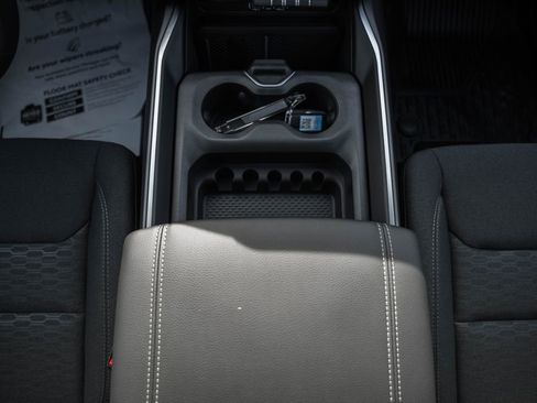 New 2026 RAM 1500 4x4 Crew Cab image 31