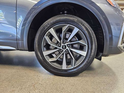 Used 2023 Audi Q5 2.0T Premium Plus w/ Premium Plus Package AWD/4WD image 9