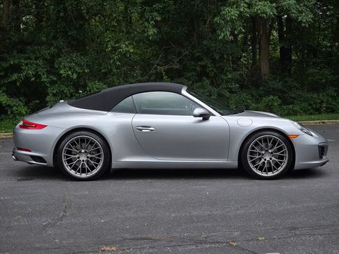 Used 2018 Porsche 911 Carrera RWD image 15