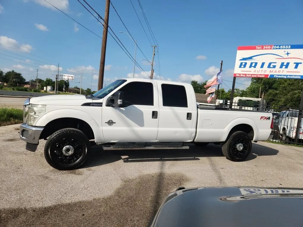 Used 2015 Ford F250 XL w/ Power Equipment Group AWD/4WD image 3