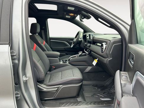 New 2025 Chevrolet Colorado Z71 w/ Technology Package image 10