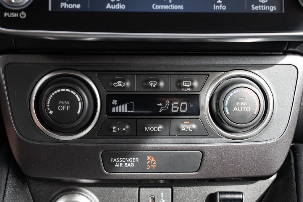 Used 2025 Nissan Leaf S FWD image 18
