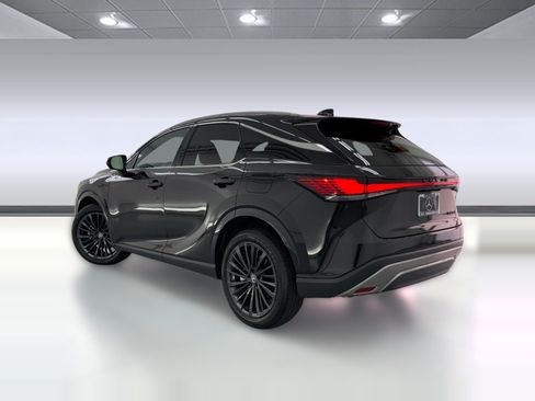Used 2025 Lexus RX 350 Premium w/ Convenience Package FWD image 3