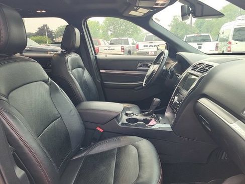 Used 2019 Ford Explorer Sport AWD/4WD image 22