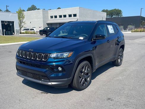 New 2026 Jeep Compass Limited AWD/4WD image 3