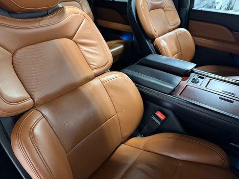 Used 2021 Lincoln Navigator Reserve w/ Luxury Package AWD/4WD image 84