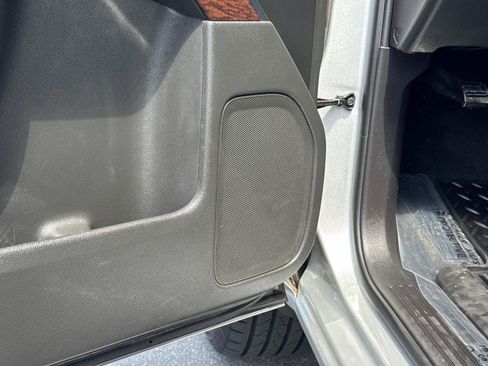 Used 2017 GMC Sierra 1500 SLE w/ SLE Value Package image 19