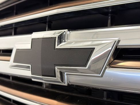 Used 2023 Chevrolet Tahoe High Country w/ Advanced Technology Package image 16