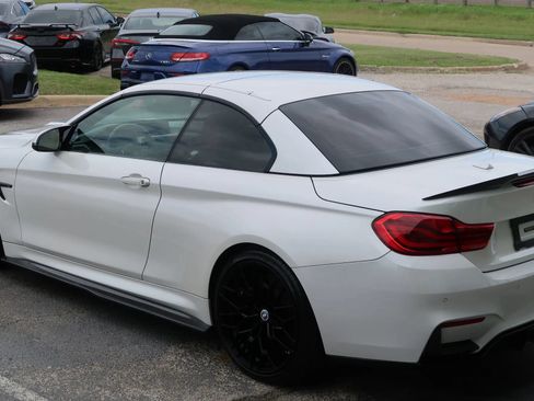 Used 2019 BMW M4 Convertible w/ Competition Package RWD image 12