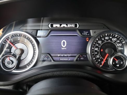 Used 2019 RAM 1500 Laramie AWD/4WD image 21
