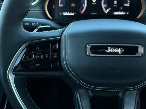 New 2025 Jeep Grand Cherokee Overland w/ Luxury Tech Group IV image 35