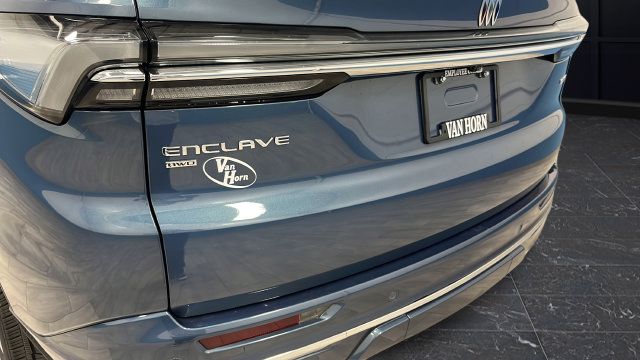 Used 2026 Buick Enclave Avenir AWD/4WD image 43