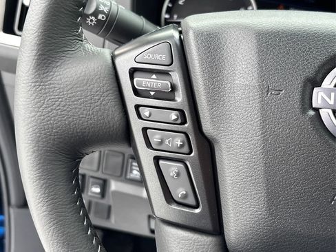 Used 2025 Nissan Frontier SV w/ SV Convenience Package image 22