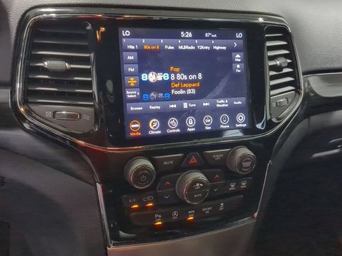 Used 2019 Jeep Grand Cherokee Altitude AWD/4WD image 33