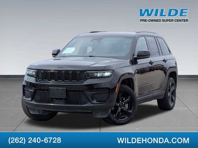 Used 2023 Jeep Grand Cherokee Altitude