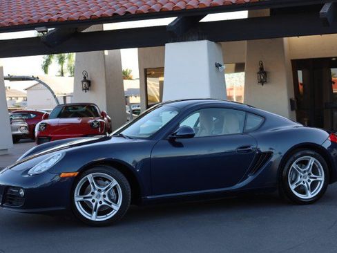Used 2011 Porsche Cayman RWD image 5