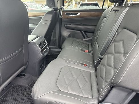 New 2026 Volkswagen Atlas SE image 26