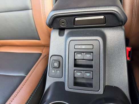 Used 2022 Ford Bronco Outer Banks w/ Sasquatch Package AWD/4WD image 23