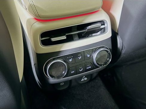 Used 2023 Genesis GV70 3.5T Sport w/ Sport Prestige Package image 31