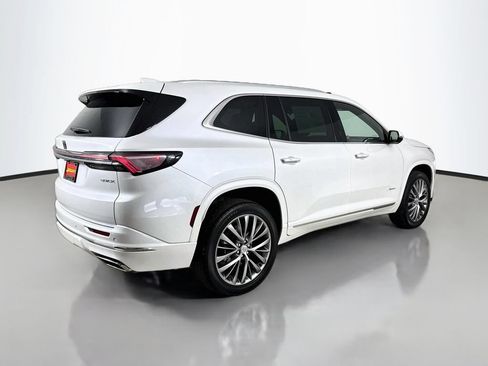 Used 2025 Buick Enclave Avenir w/ Trailering Package, 5000 lbs. AWD/4WD image 8