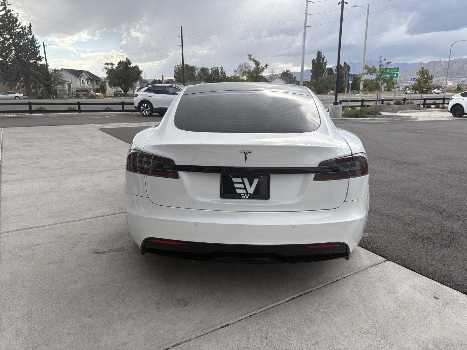 Used 2022 Tesla Model S AWD/4WD image 6
