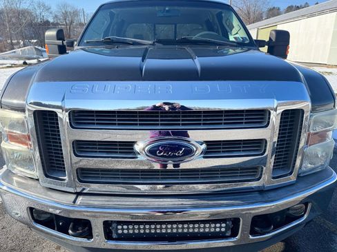 Used 2008 Ford F250 Lariat image 3