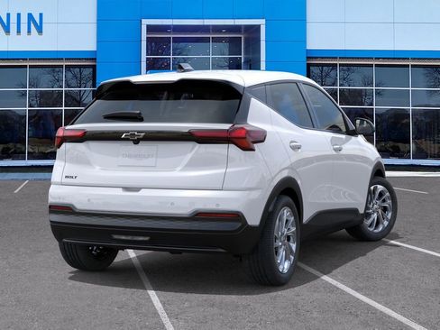 New 2027 Chevrolet Bolt LT FWD image 5