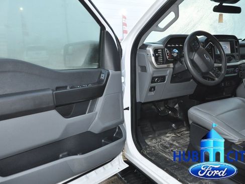 Used 2021 Ford F150 XL w/ Trailer Tow Package image 11