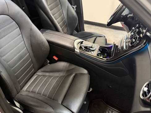 Used 2018 Mercedes-Benz GLC 43 AMG 4MATIC image 17
